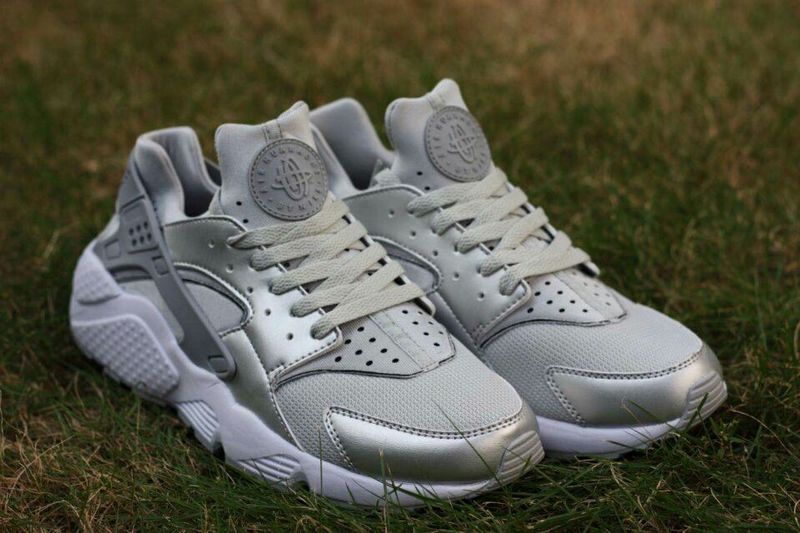 huarache shoes grey